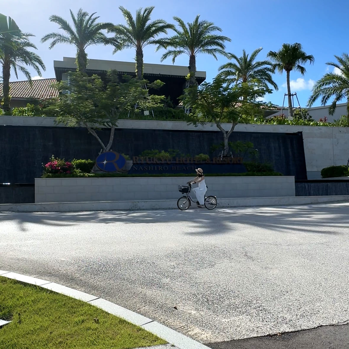 琉球ホテル&リゾート名城ビーチ内　レンタサイクルの風景