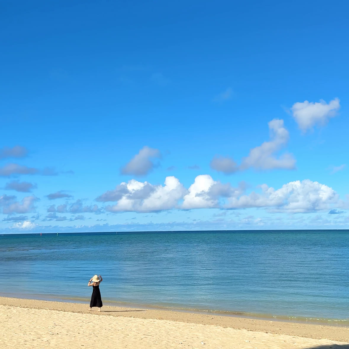 琉球ホテル&リゾート名城ビーチ内　プールサイド、ビーチサイドの風景