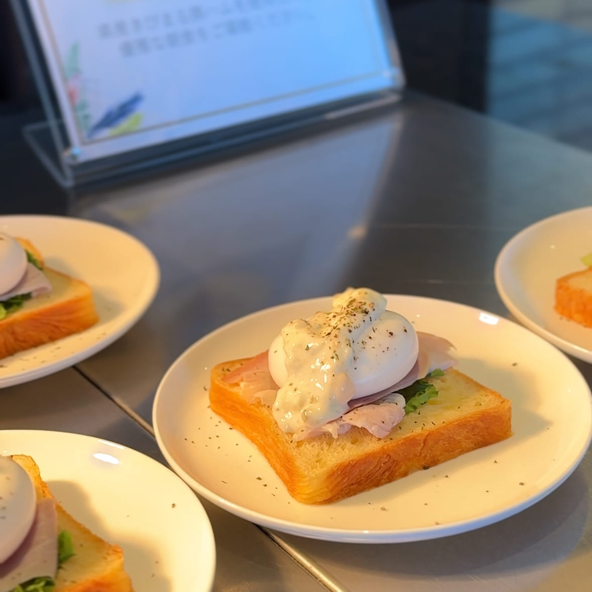 琉球ホテル&リゾート名城ビーチ内　プレミアクラブラウンジの風景