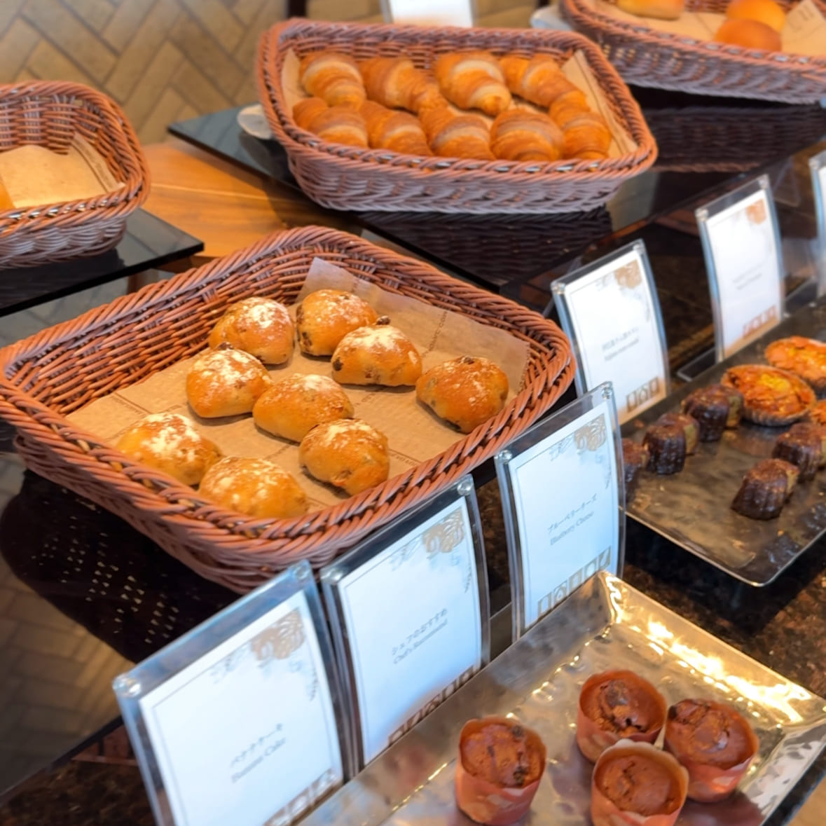 琉球ホテル&リゾート名城ビーチ内　プレミアクラブラウンジの風景