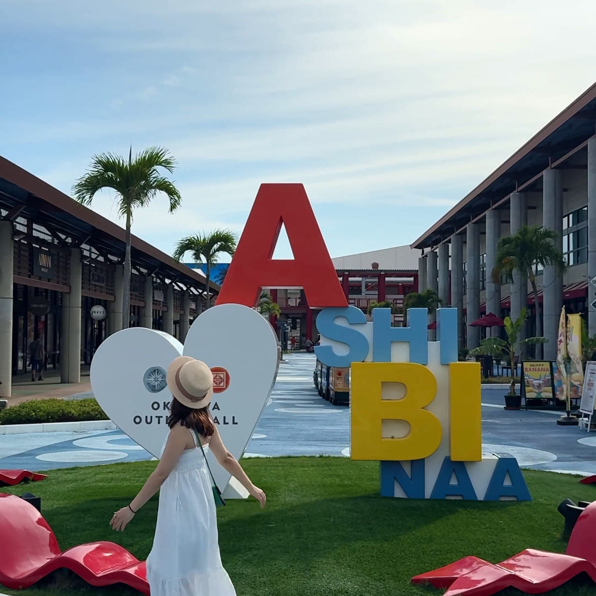 沖縄アウトレットモールあしびなー内　沖縄金魚ミュージアムの風景